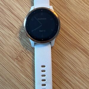Garmin Vivoactive 4S